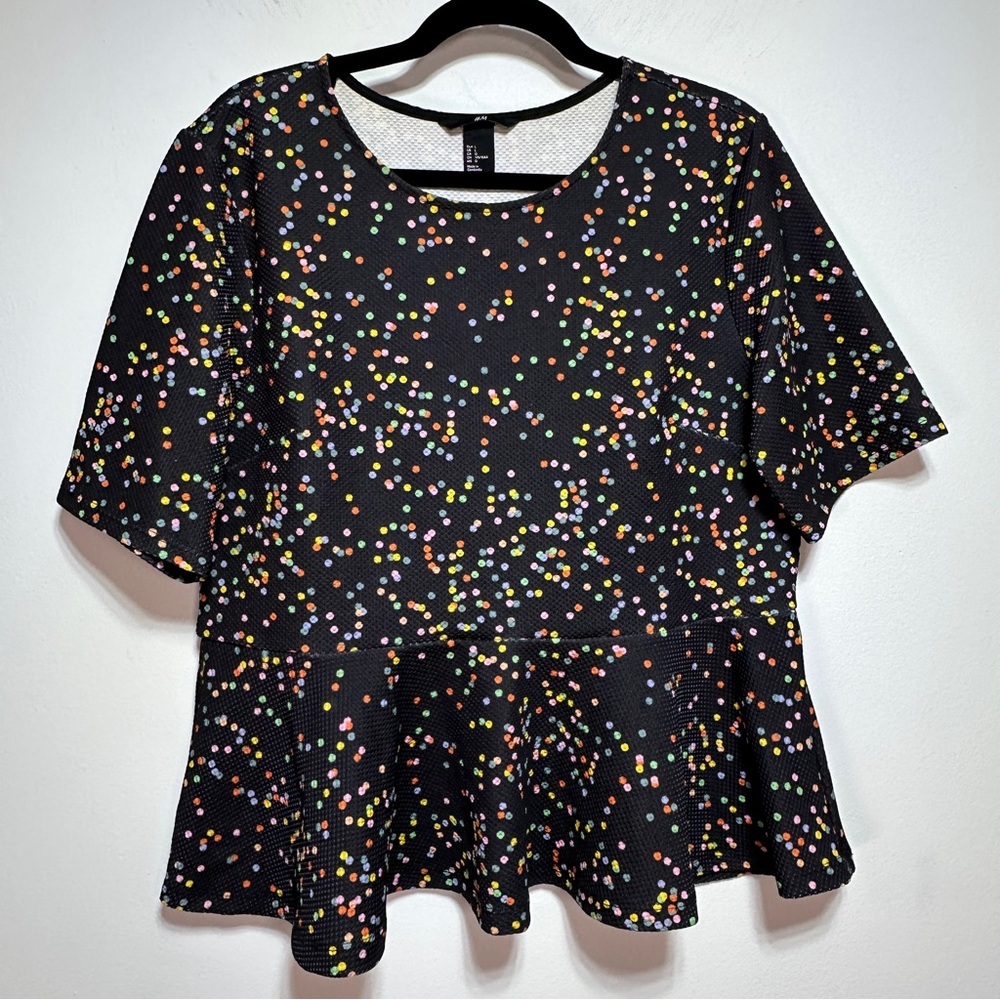 H&M Multicolor Polka Dot Peplum Top | Textured Waffle Knit | Size L